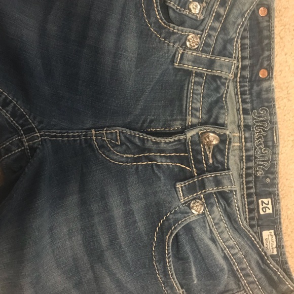 Miss Me Signature Skinny Jeans - Picture 2 of 8